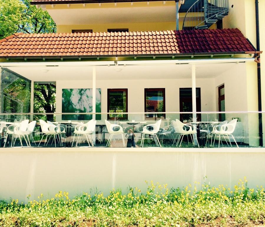 Zum Bad Hotel Langenau